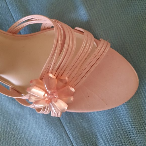 CB Spring Shoes - Picture 3 of 6